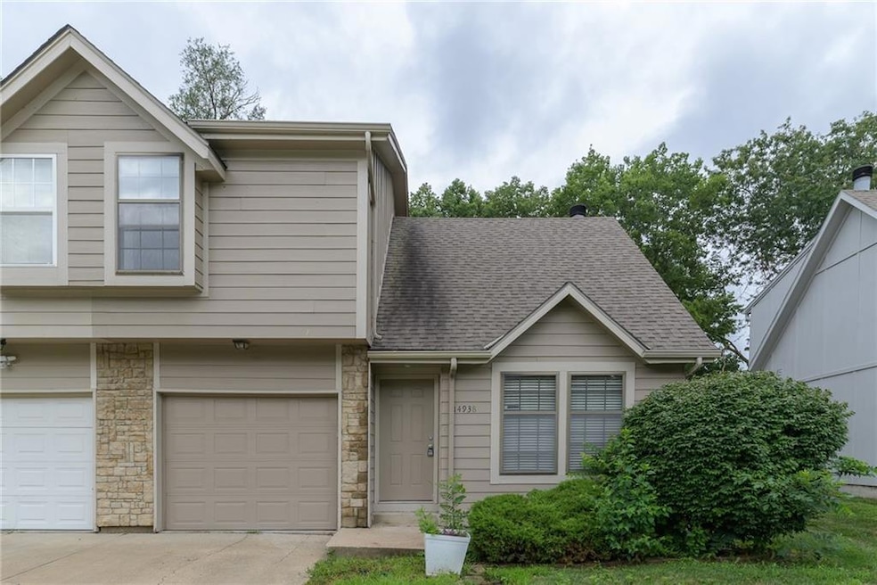 14938 Glenwood Ave, Overland Park, KS 66223 - photo 1