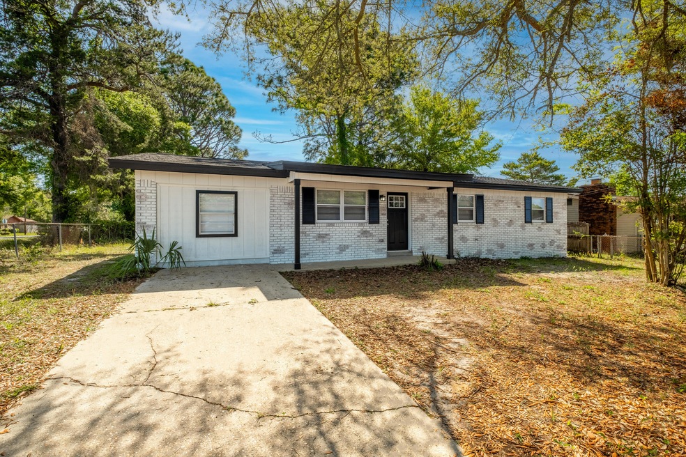72 Port Dixie Dr-2