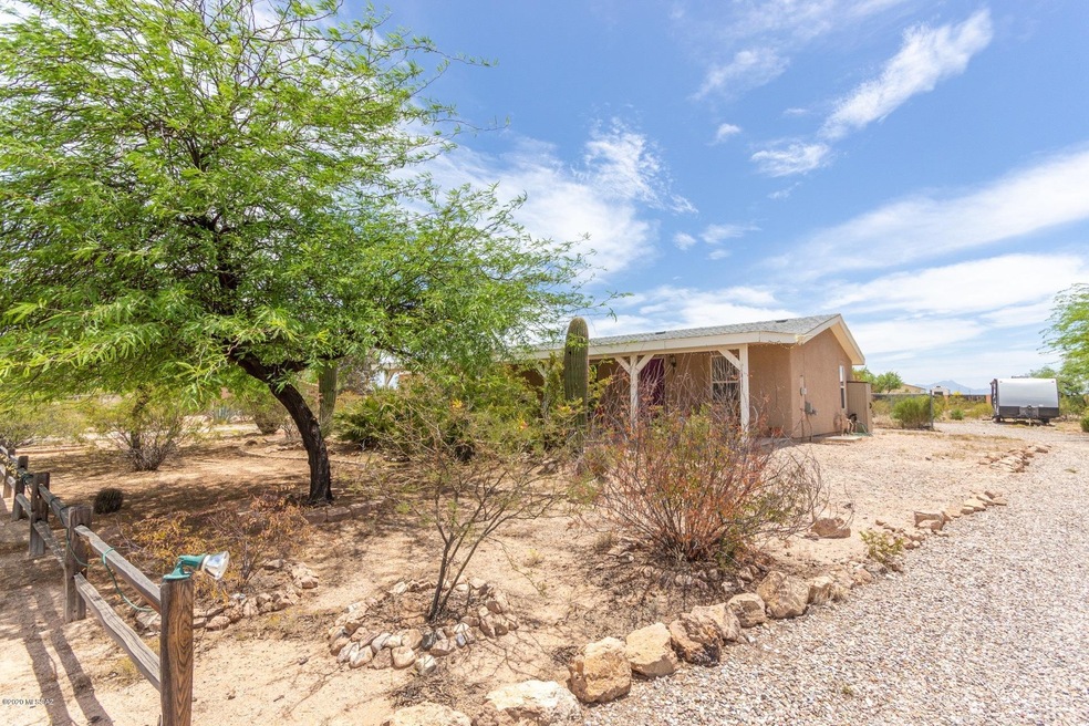 0001-Grayhawk (2)