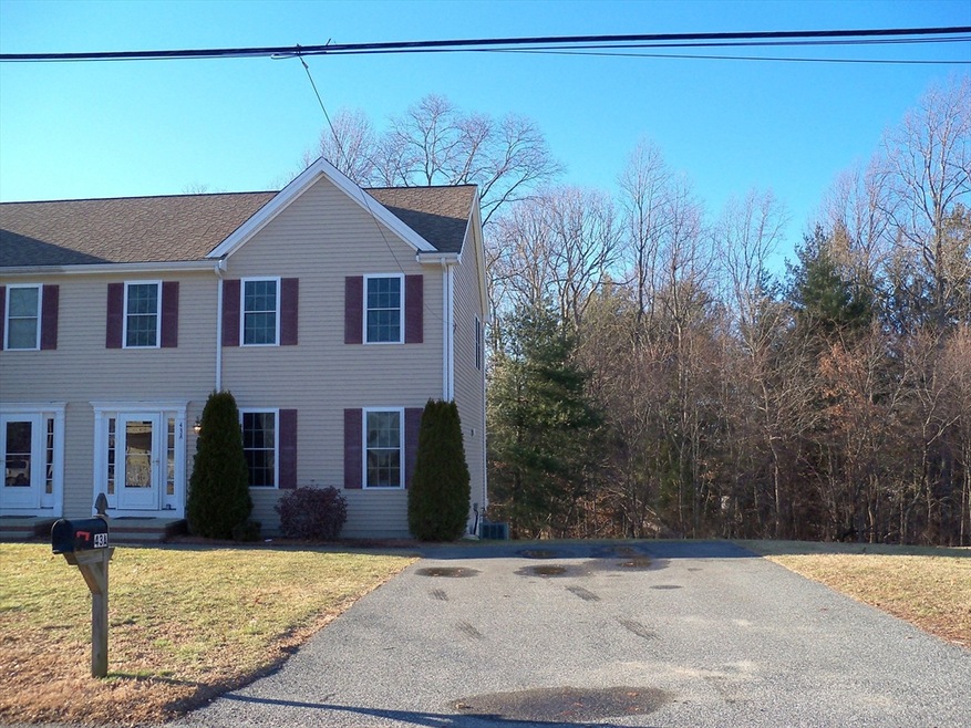 43A Pratt St Right Side unit 43A, Taunton, MA 02780 - photo 1