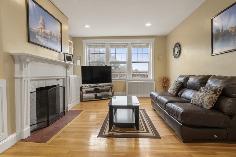 1992 Commonwealth Ave unit 7, Brighton, MA 02135 - photo 1