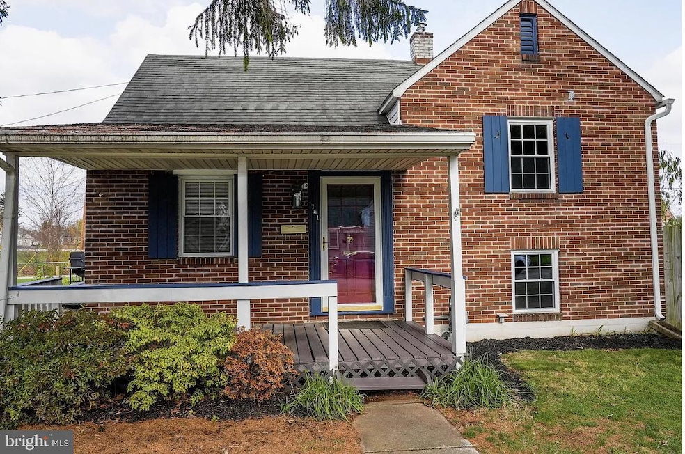 751 Village Rd, York, PA 17404 - photo 1
