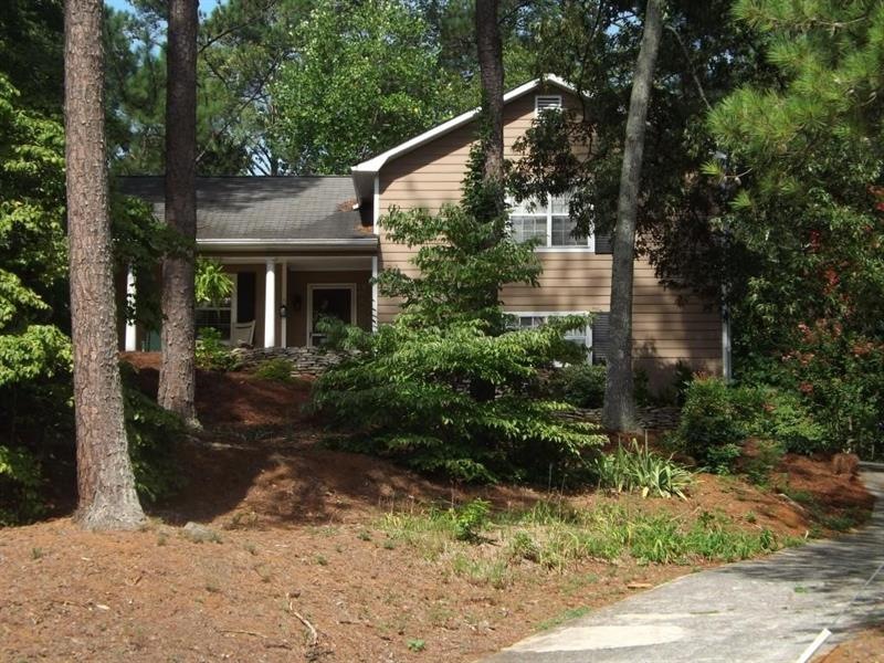 4561 Trickum Rd NE, Marietta, GA 30066 - photo 1