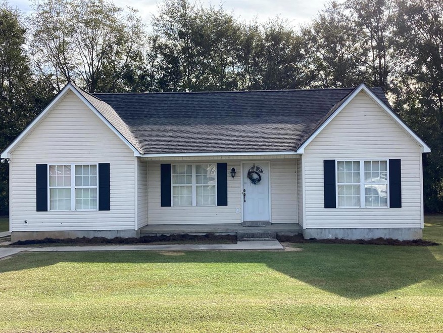 139 Amber St, Fitzgerald, GA 31750 - photo 1