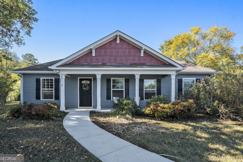 Updated Ranch in Austell!