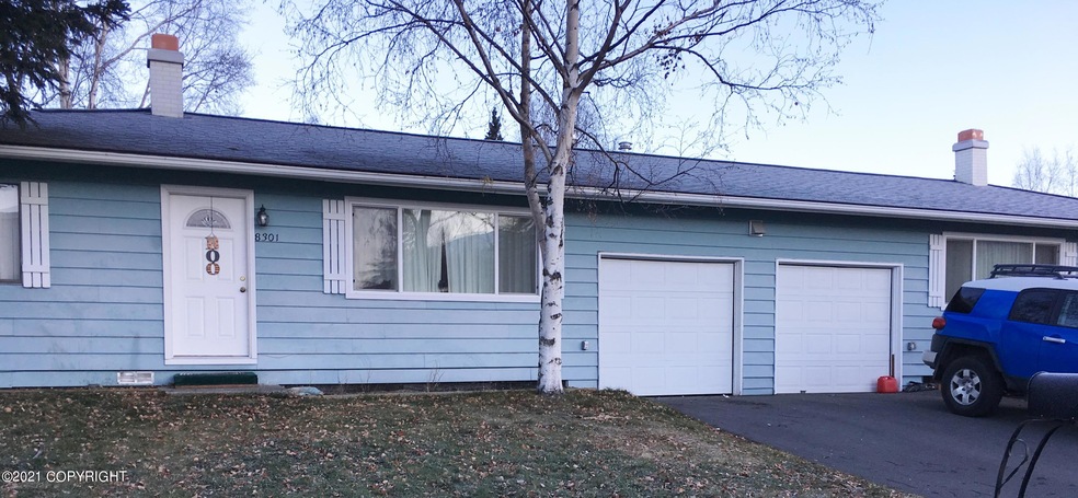8301-8303 Exterior front