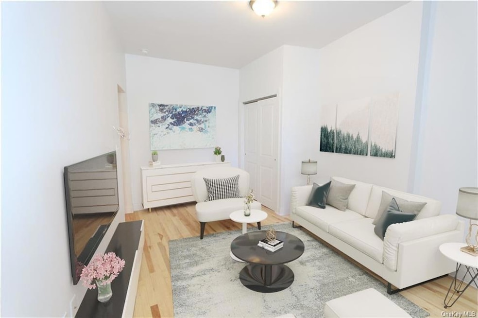 91 Elm St unit 2B, Yonkers, NY 10701 - photo 1