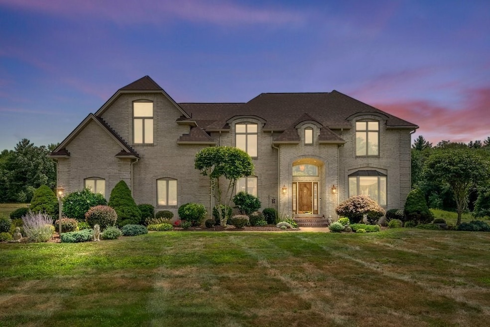 21 Wandering Meadows Ln, Wilbraham, MA 01095 - photo 1