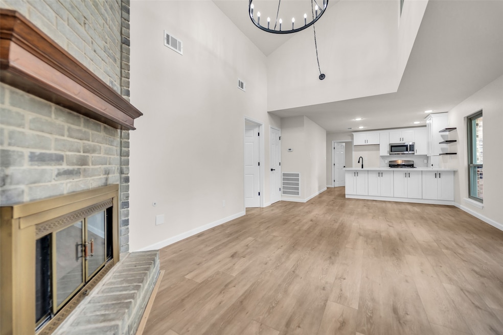 35 E Bigelow Oak Ct, Spring, TX 77381 - photo 1