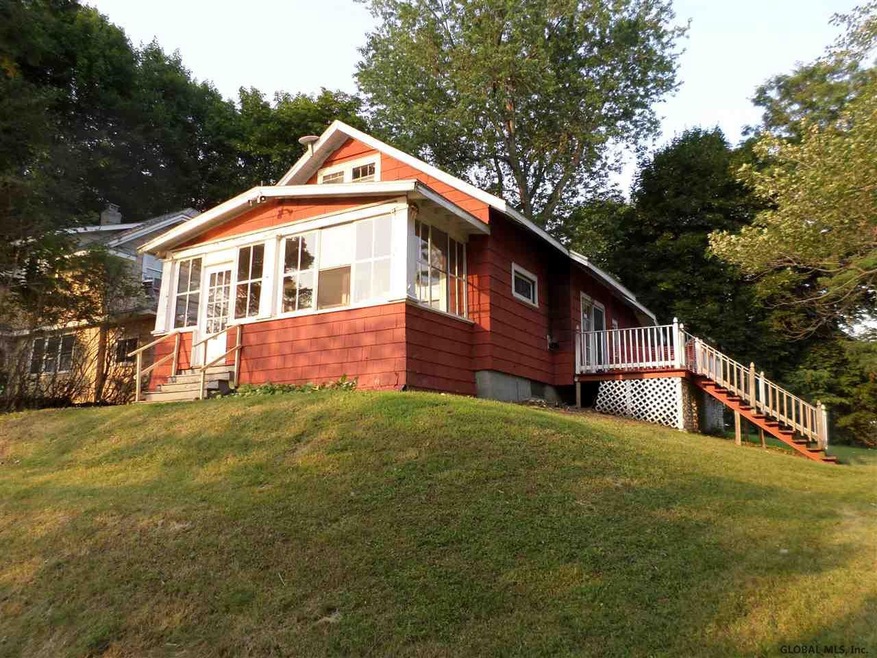 223 Lake Shore Dr, Rensselaer, NY 12144 - photo 1