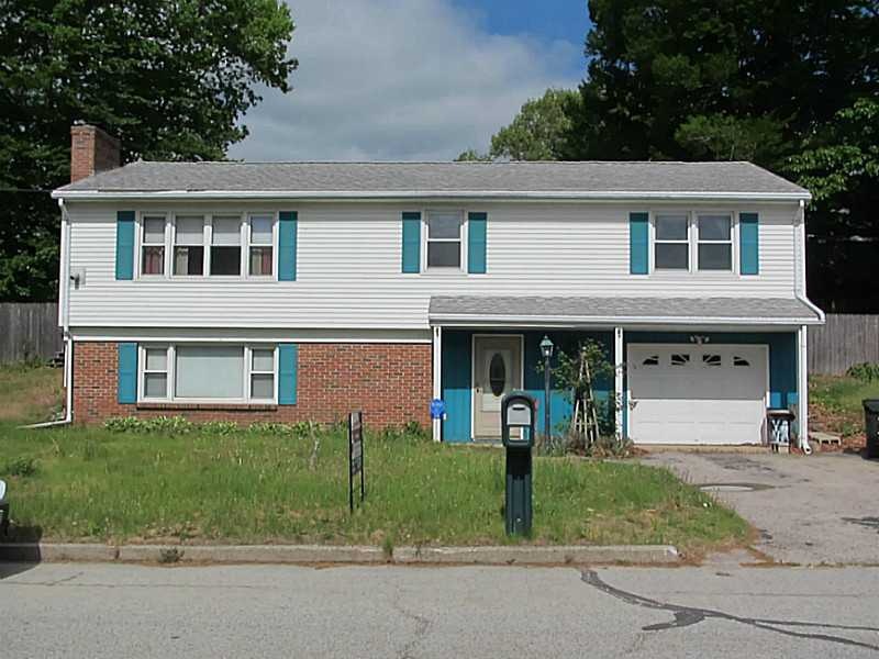 10 Candlewood Dr, Greenville, RI 02828 - photo 1