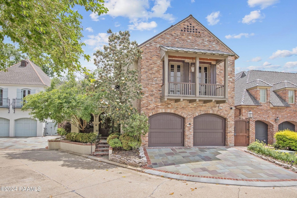 2-web-or-mls-210 Hidden Grove Pl-2