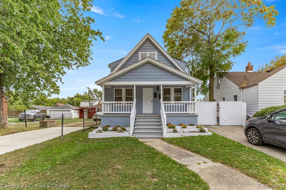 8086 Chalmers Ave, Warren, MI 48089 - photo 1