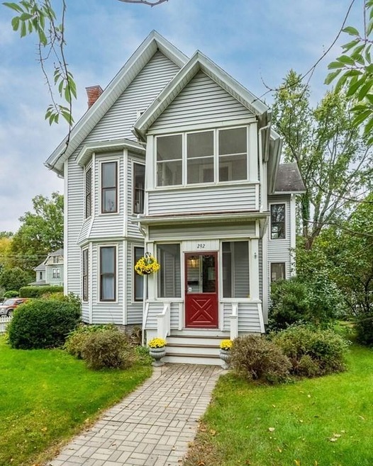 292 Elm St, Northampton, MA 01060 - photo 1
