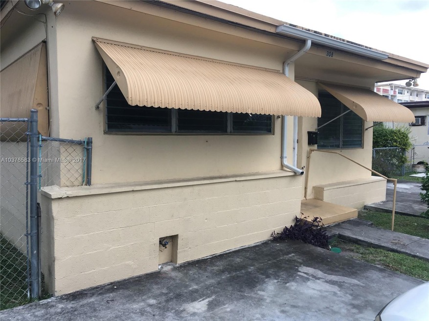 308 SE 4th Ave unit 1-2, Hallandale Beach, FL 33009 - photo 1