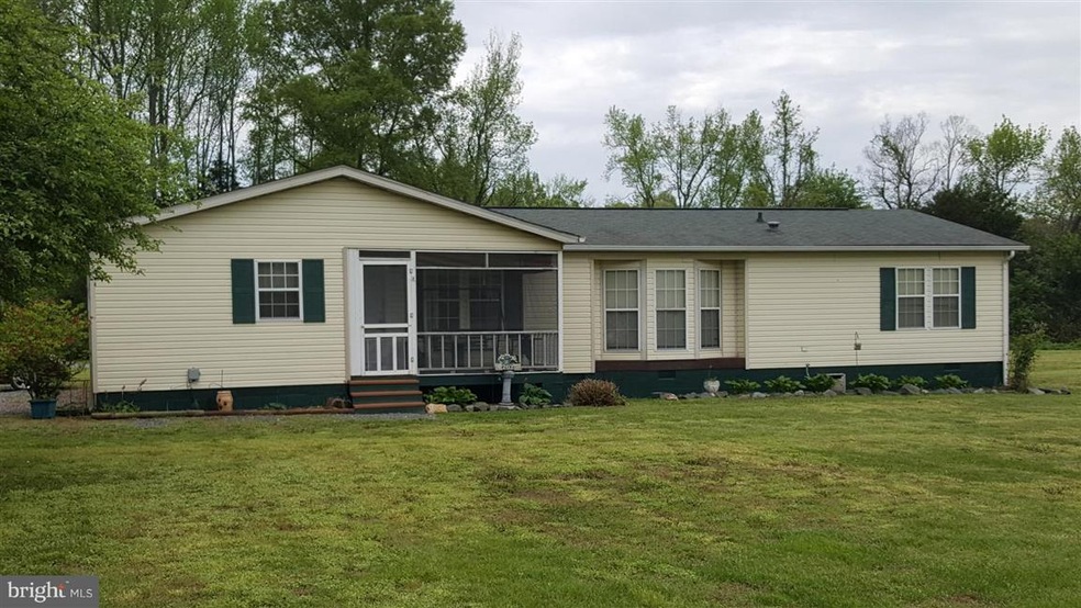 202 Monroe Bay Cir, Colonial Beach, VA 22443 - photo 1