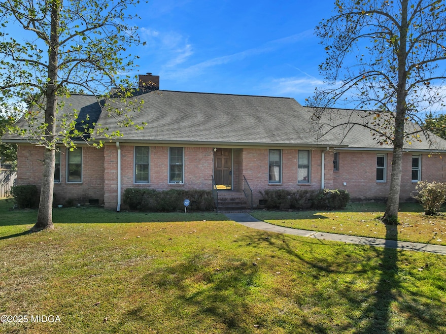 Pending $299,000 • Co-Listing Agent