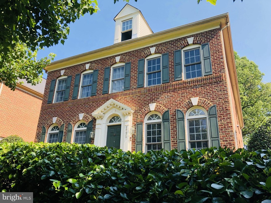 1771 Chain Bridge Rd, McLean, VA 22102 - photo 1