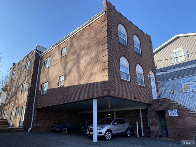 308 Hackensack St unit 3, Carlstadt, NJ 07072 - photo 1