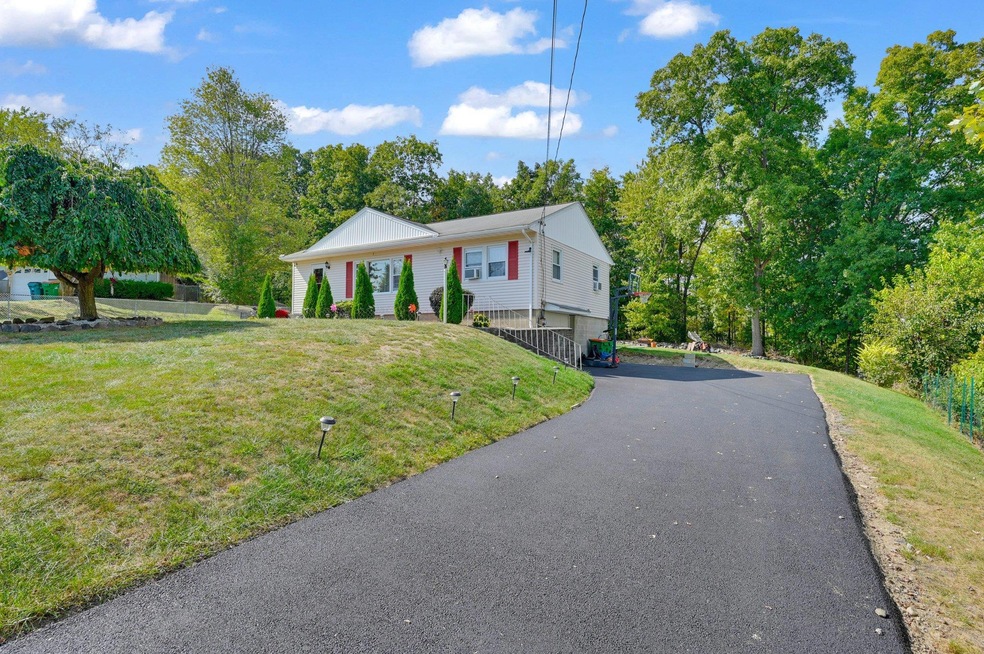 52 Balfour Dr, Wappingers Falls, NY 12590 - photo 1