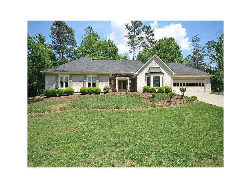 Exterior Front. CLICK the HomeScenes.com Virtual T