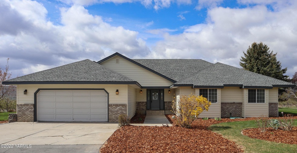 12791 Postma Rd, Moxee