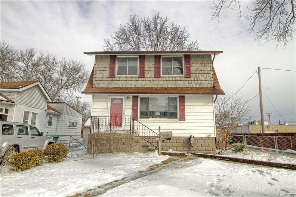 25028 Rose St, Roseville, MI 48066 - photo 1