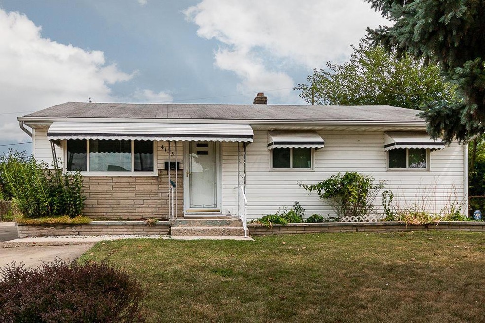 4133 Dixie Ct, Columbus, OH 43228 - photo 1