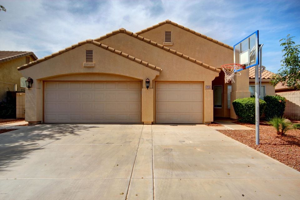 961 E Betsy Ln (1)