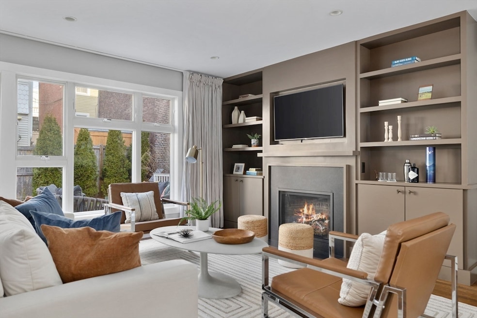 Sold $1,525,000 • Co-Listing Agent