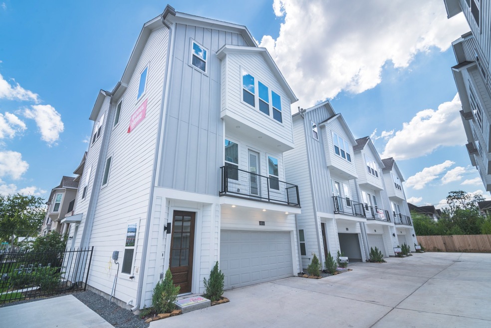 410 W 28th St unit A, Houston, TX 77008 - photo 1