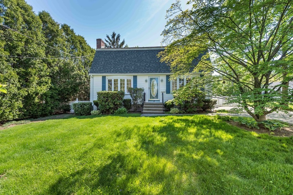 2 Westview Terrace, Woburn, MA 01801 - photo 1