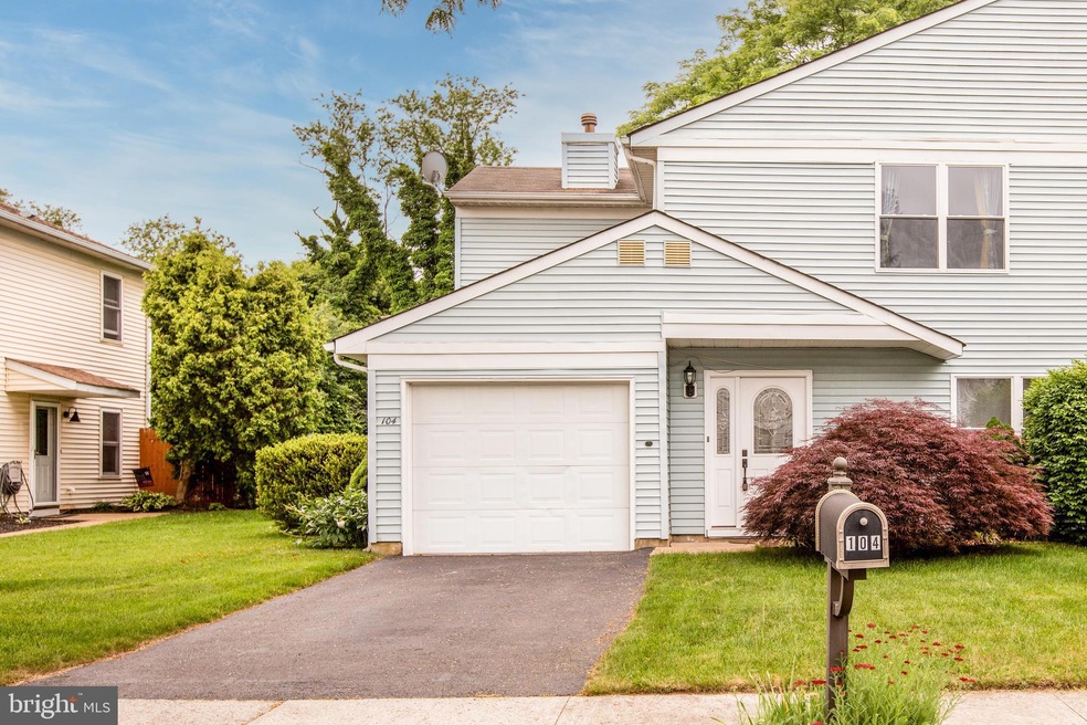 104 Pebble Rd, East Windsor, NJ 08520 - photo 1