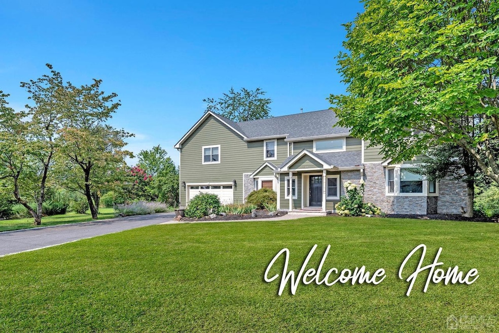 19 Logan Ln, Piscataway, NJ 08854 - photo 1