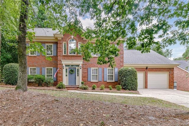 Beautiful all brick home in quiet Matthews neighbo