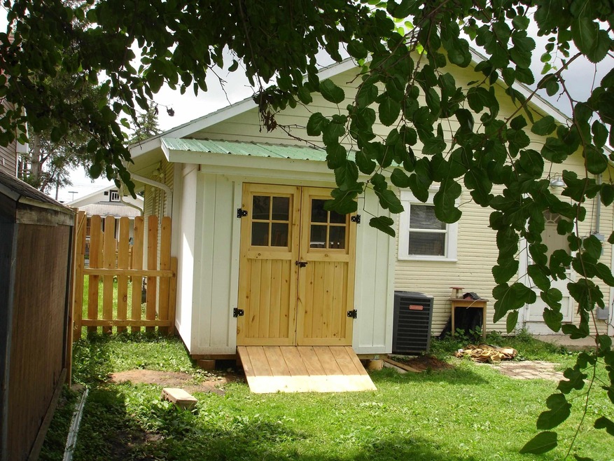 1420 S Shipley St, Muncie, IN 47302 - photo 1