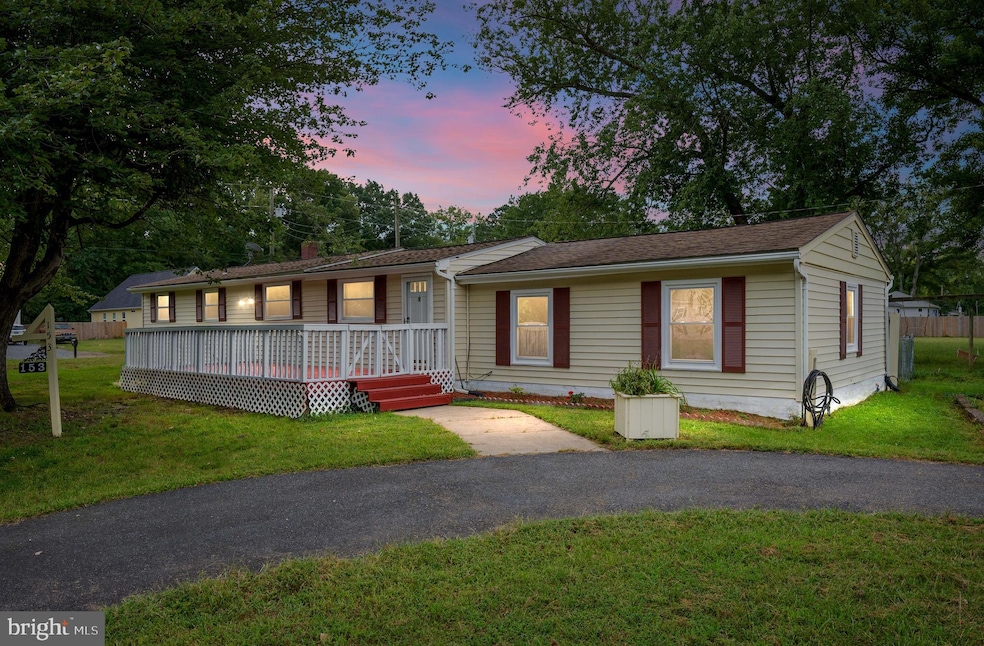 153 Richmond Rd, Colonial Beach, VA 22443 - photo 1