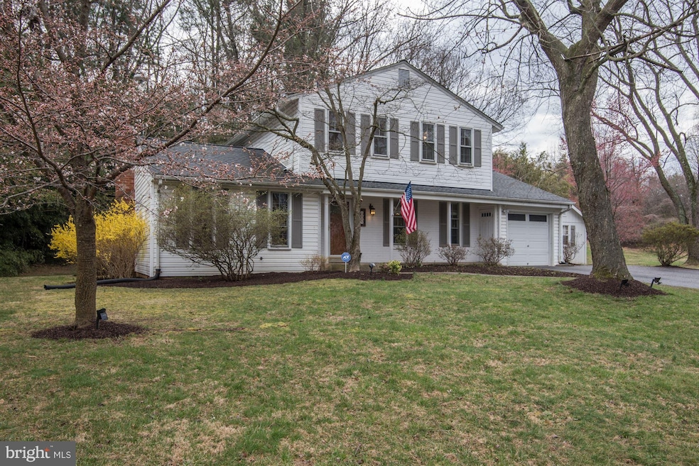 1805 Queensguard Rd, Silver Spring, MD 20906 - photo 1