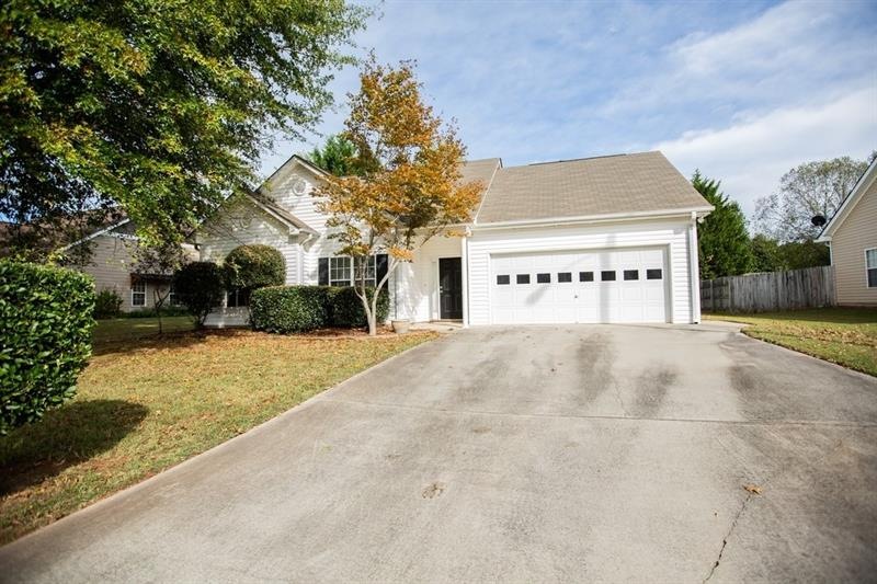 811 Hampton Way, Canton, GA 30115 - photo 1