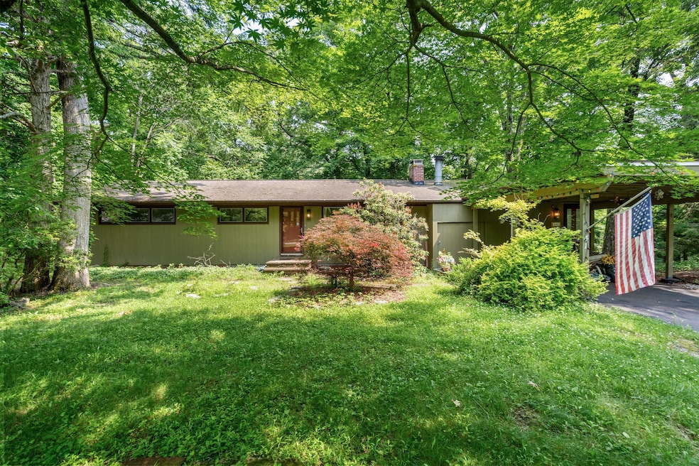 41 Colburn Dr, Poughkeepsie, NY 12603 - photo 1