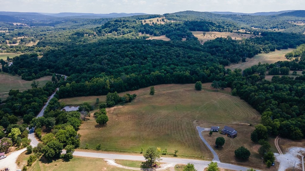 16139 E Black Oak Rd, Fayetteville, AR 72701 - photo 1