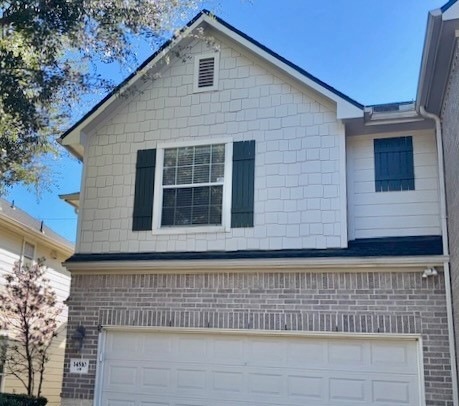 4 bedroom 2.5 Bath townhome