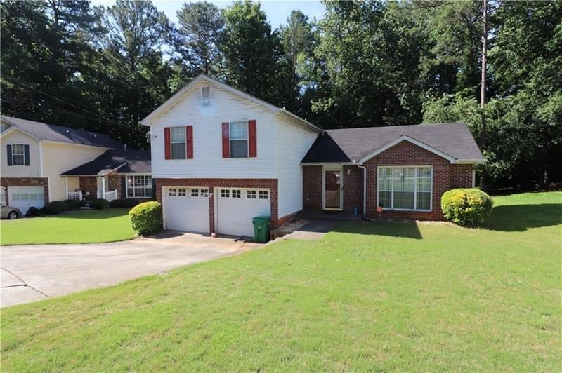 5788 Giles Rd, Lithonia, GA 30058 - photo 1