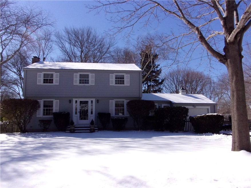 17 Laurel Ln, Barrington, RI 02806 - photo 1