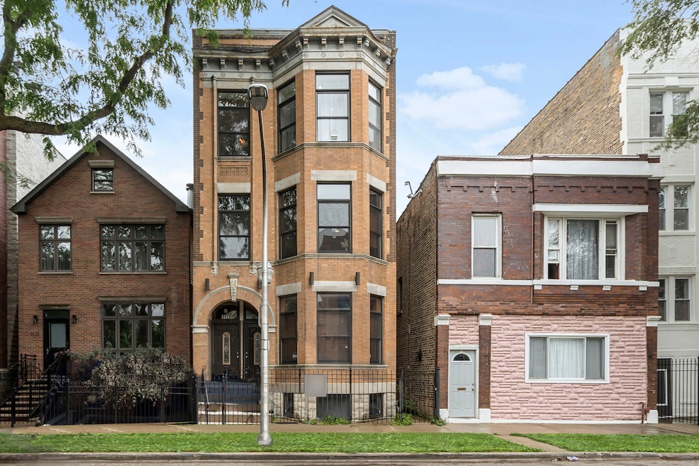 1129 N Mozart St unit 1, Chicago, IL 60622 - photo 1