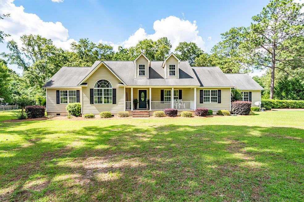 107 Carriage Ln, Sylvester, GA 31791 - photo 1