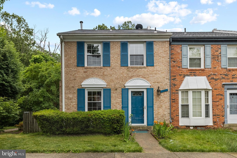 1961 Mayflower Dr, Woodbridge, VA 22192 - photo 1