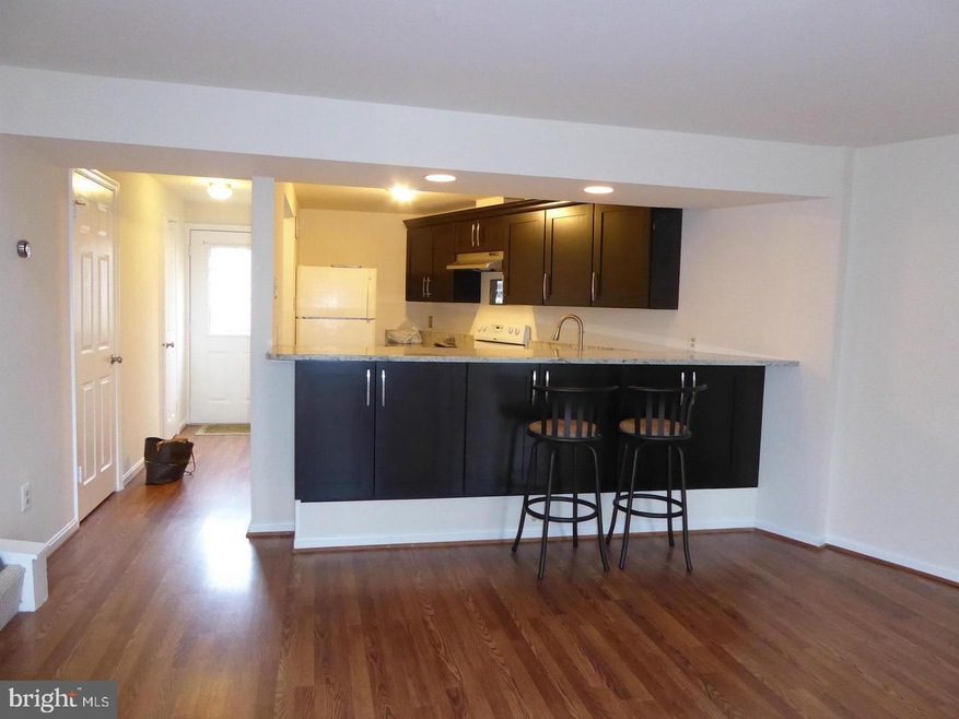 11915 Crosswind Ct, Reston, VA 20194 - photo 1