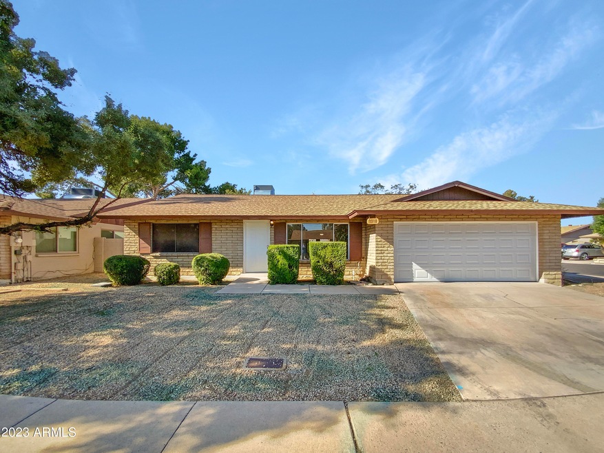 1918 S Beverly unit 5, Mesa, AZ 85210 - photo 1