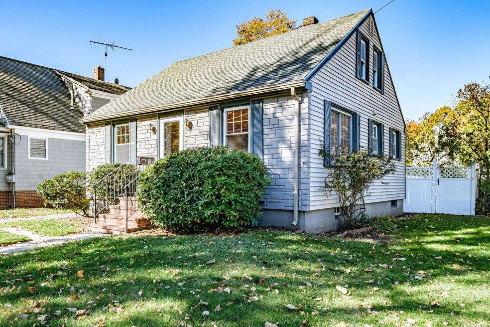 41 Mildred St, South Portland, ME 04106 - photo 1